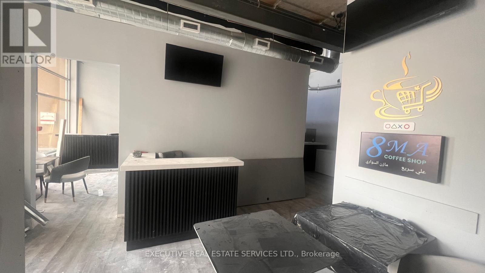 104 - 1065 Canadian Place, Mississauga, Ontario  L4W 0B8 - Photo 4 - W12587124