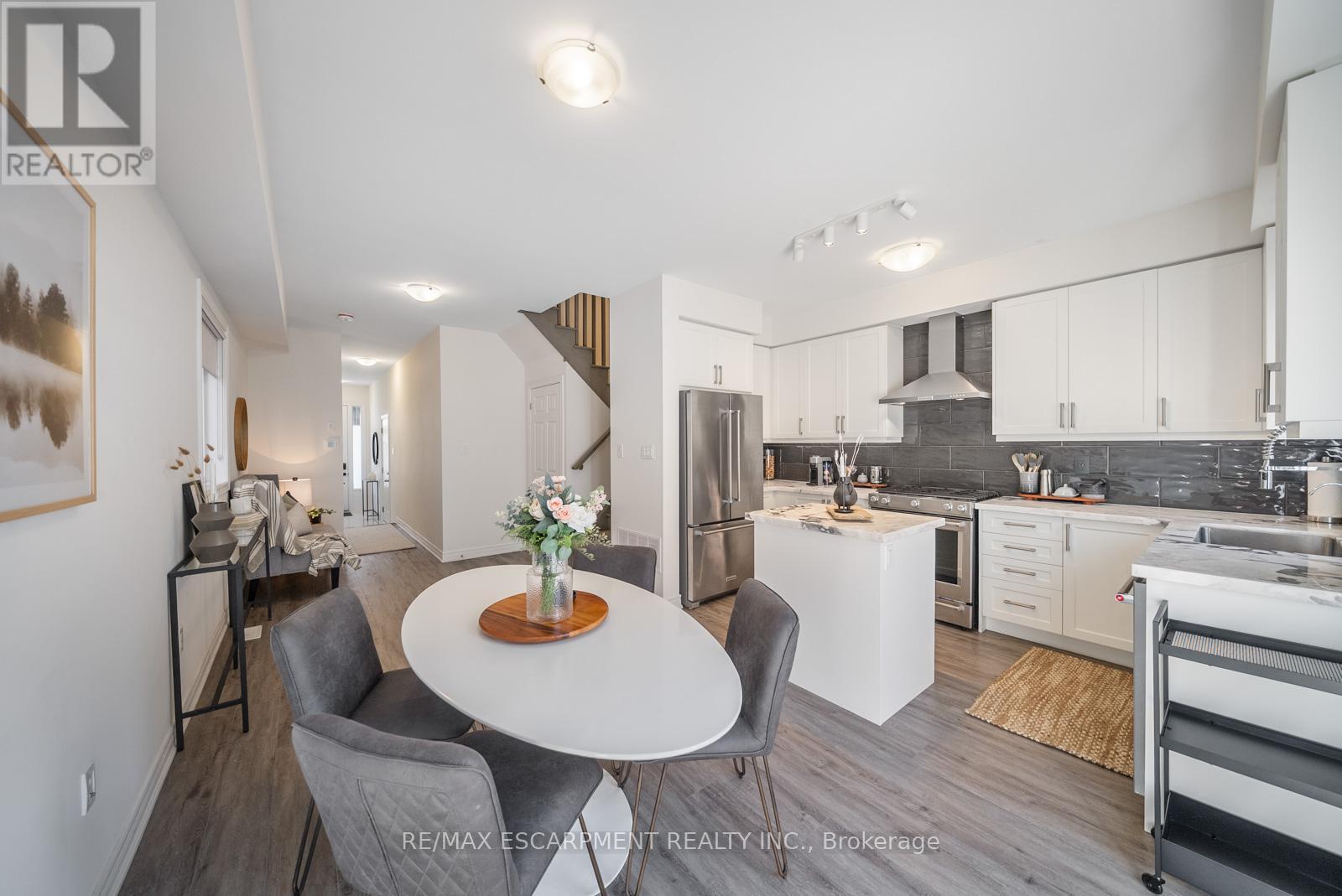 3959 Koenig Road, Burlington, Ontario  L7M 0Z7 - Photo 15 - W12587126