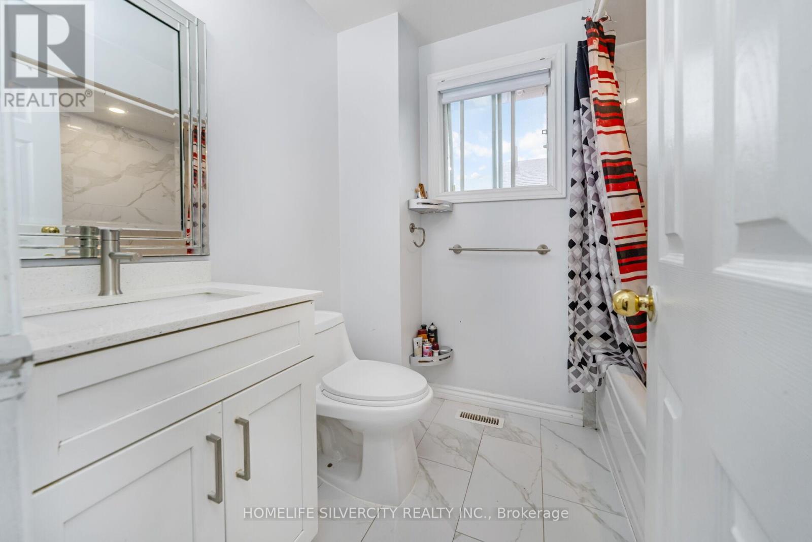 24 Jay Street, Brampton, Ontario L6Z 3V7 - Photo 33 - W12587144