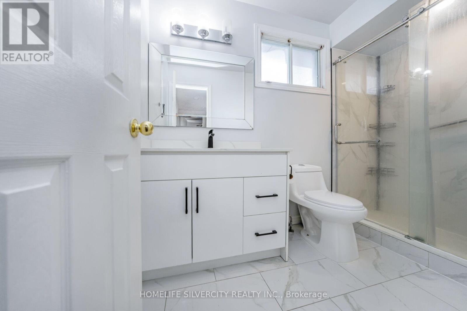 24 Jay Street, Brampton, Ontario L6Z 3V7 - Photo 40 - W12587144