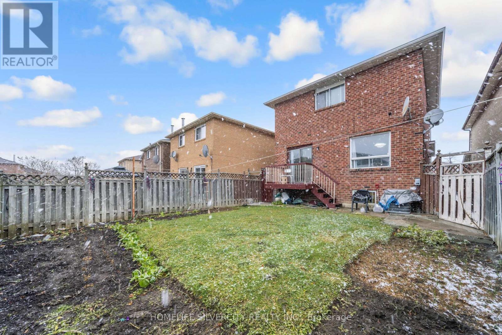 24 Jay Street, Brampton, Ontario L6Z 3V7 - Photo 44 - W12587144