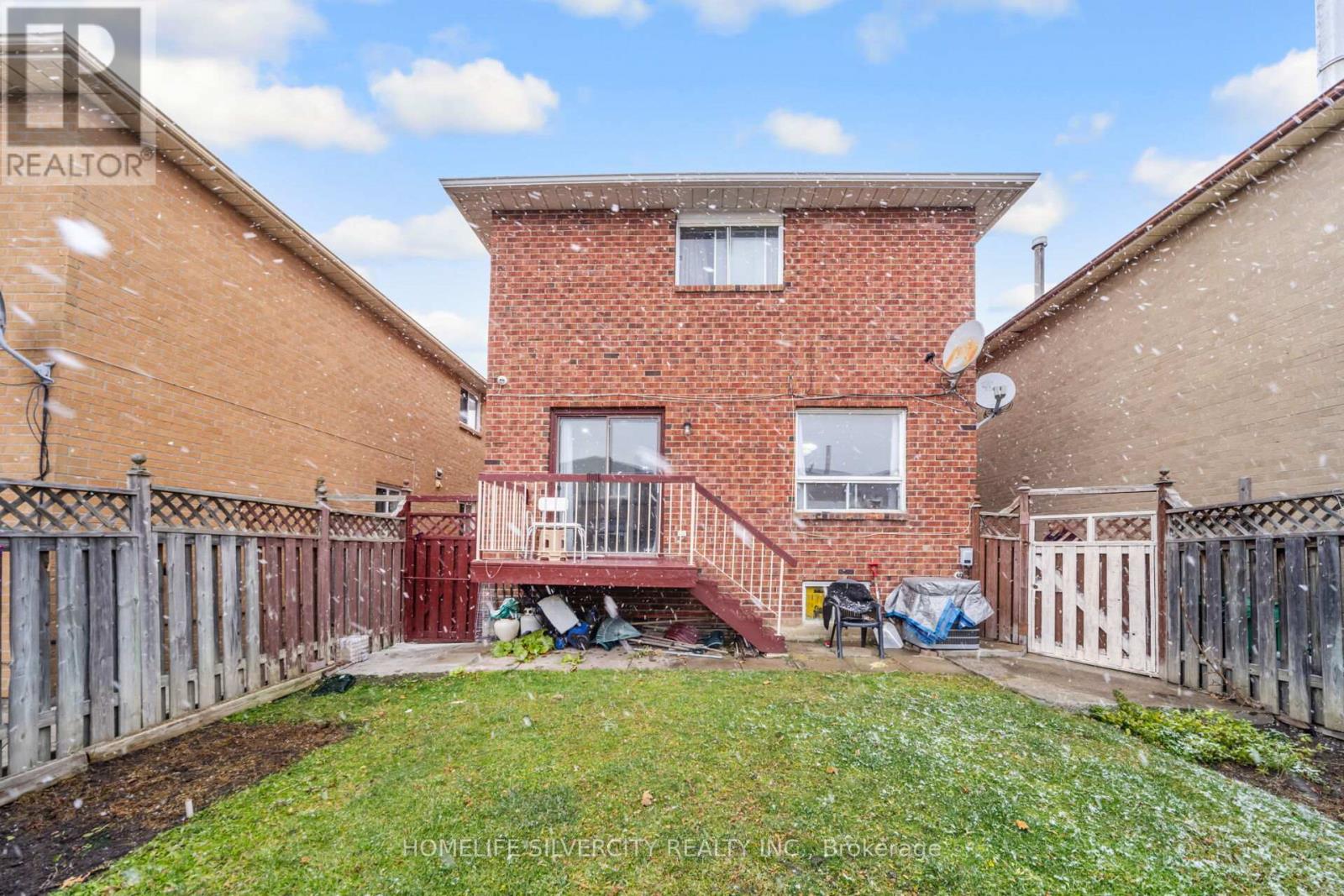 24 Jay Street, Brampton, Ontario L6Z 3V7 - Photo 45 - W12587144