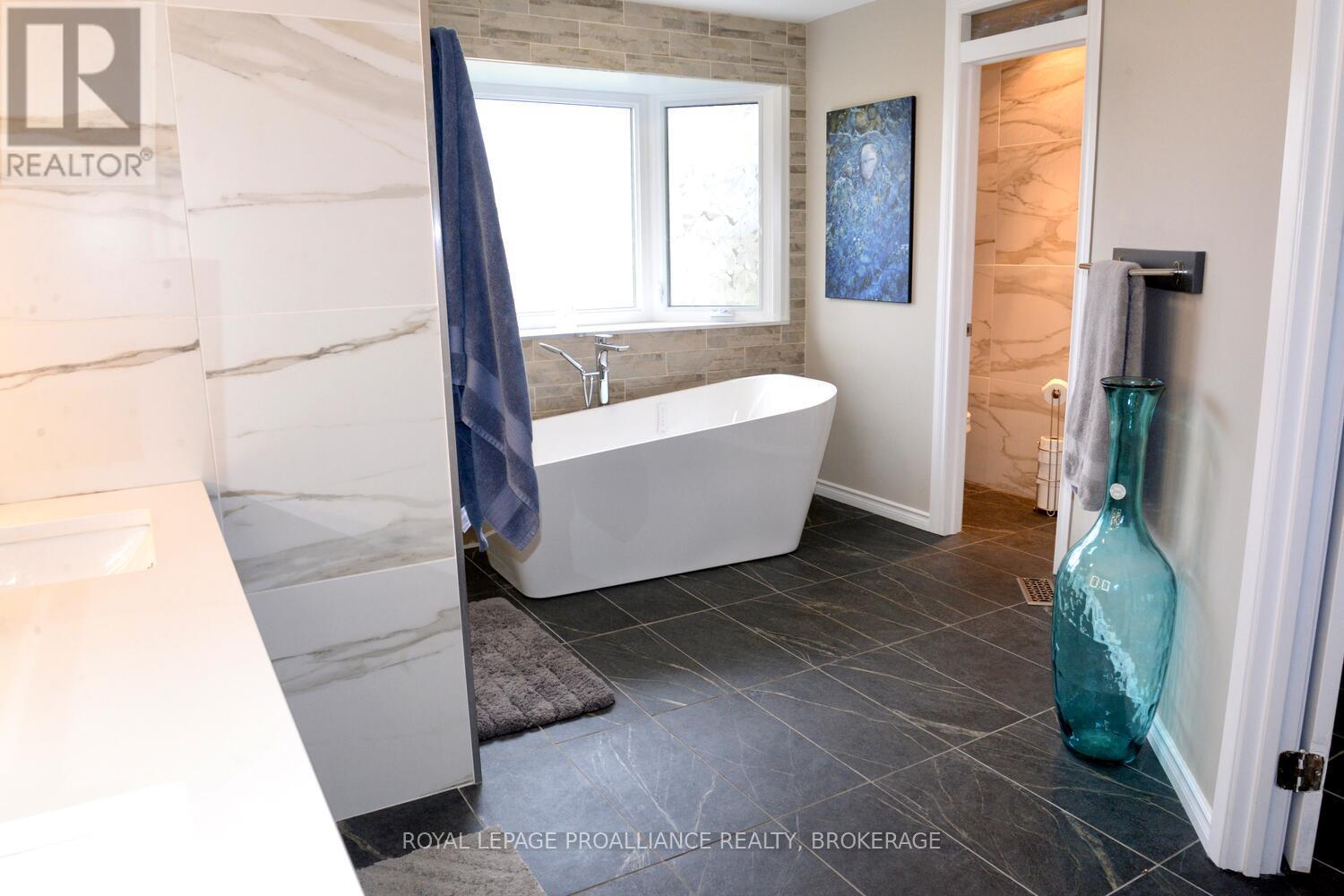 59 Glencoe Crescent, Kingston, Ontario K7M 7H9 - Photo 27 - X12586648