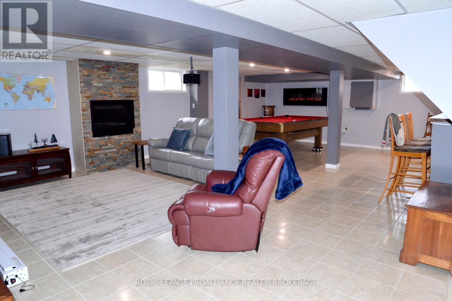 59 Glencoe Crescent, Kingston, Ontario K7M 7H9 - Photo 32 - X12586648