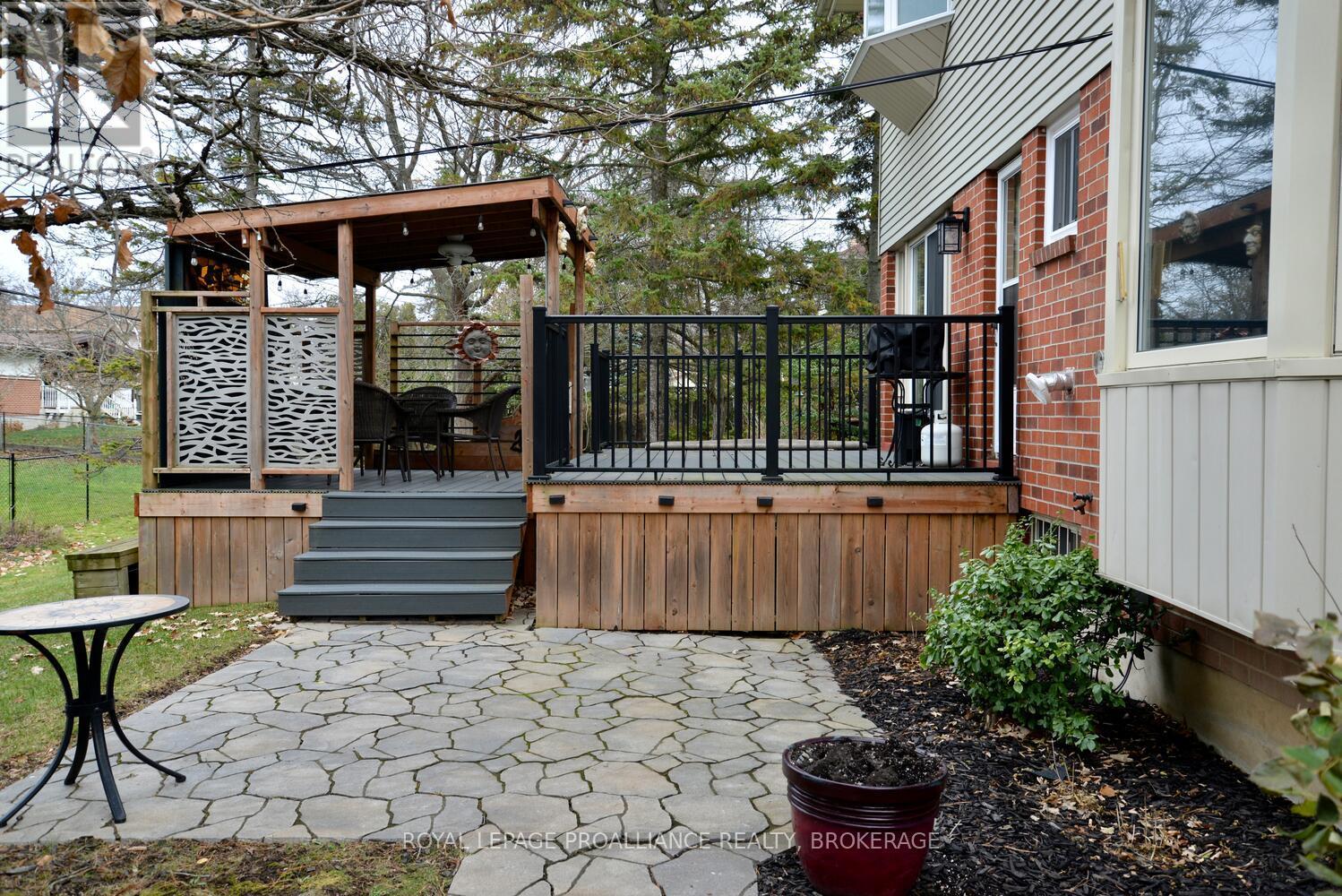 59 Glencoe Crescent, Kingston, Ontario K7M 7H9 - Photo 37 - X12586648