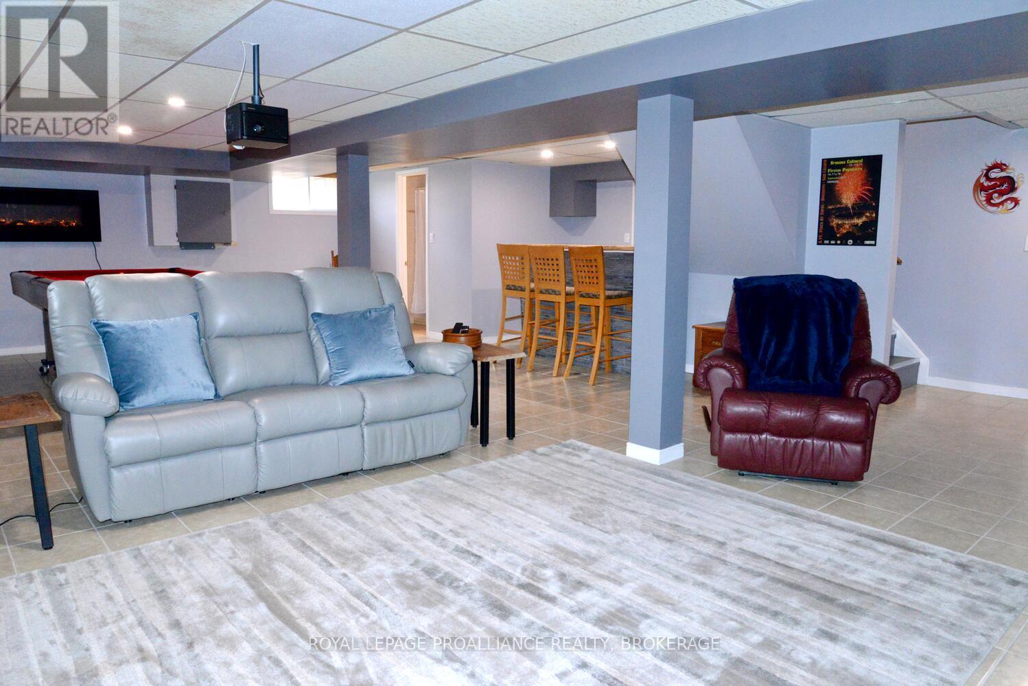 59 Glencoe Crescent, Kingston, Ontario K7M 7H9 - Photo 33 - X12586648