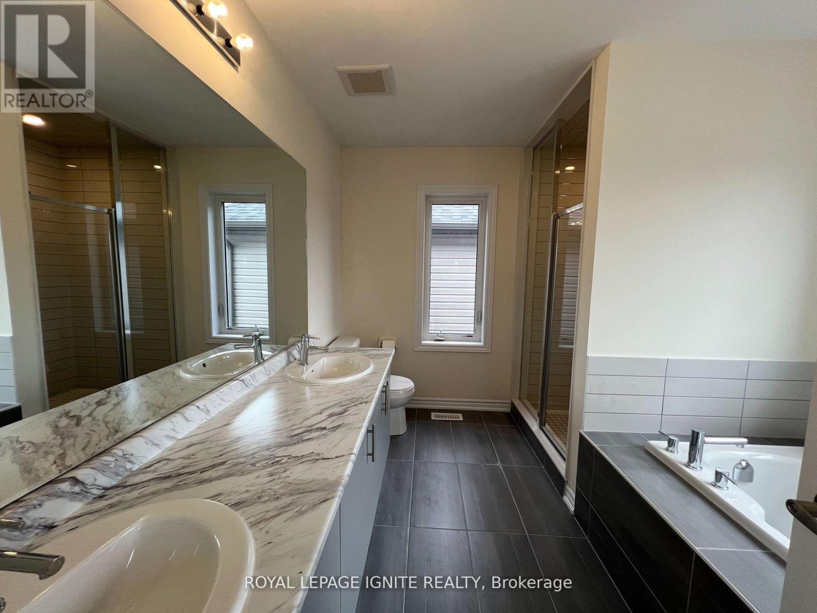 84 Gilham Way, Brant, Ontario  N3L 0M9 - Photo 10 - X12587138