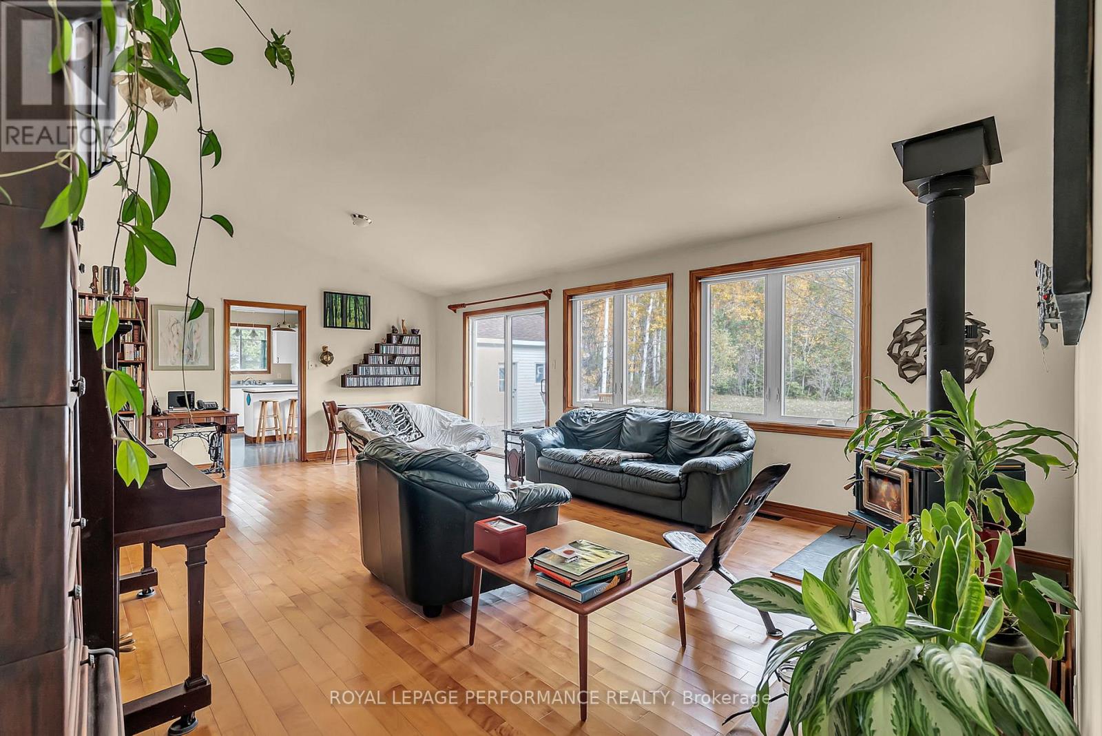 3781 Delorme Crescent, North Glengarry, Ontario  K0C 1A0 - Photo 14 - X12587158