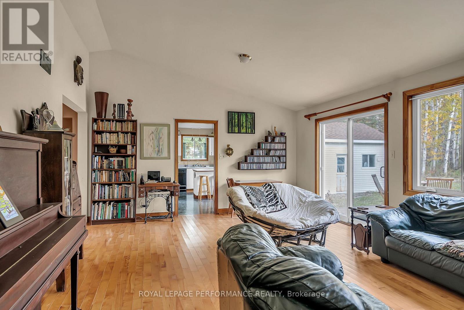 3781 Delorme Crescent, North Glengarry, Ontario  K0C 1A0 - Photo 15 - X12587158