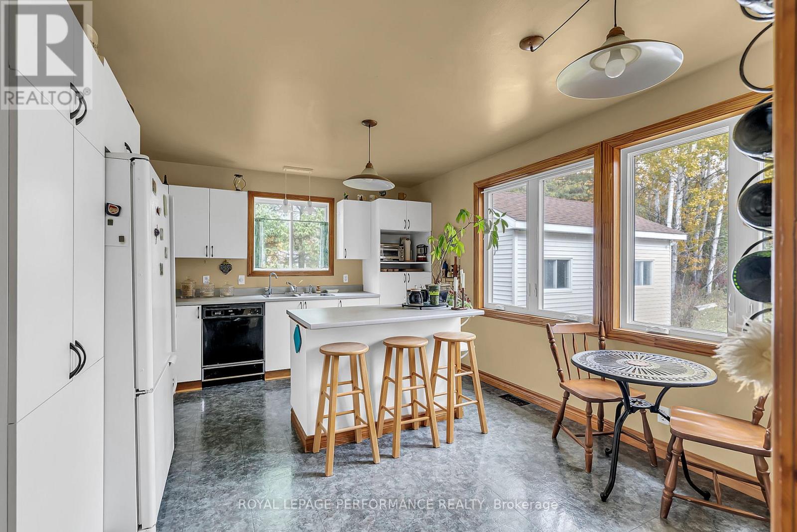 3781 Delorme Crescent, North Glengarry, Ontario  K0C 1A0 - Photo 16 - X12587158