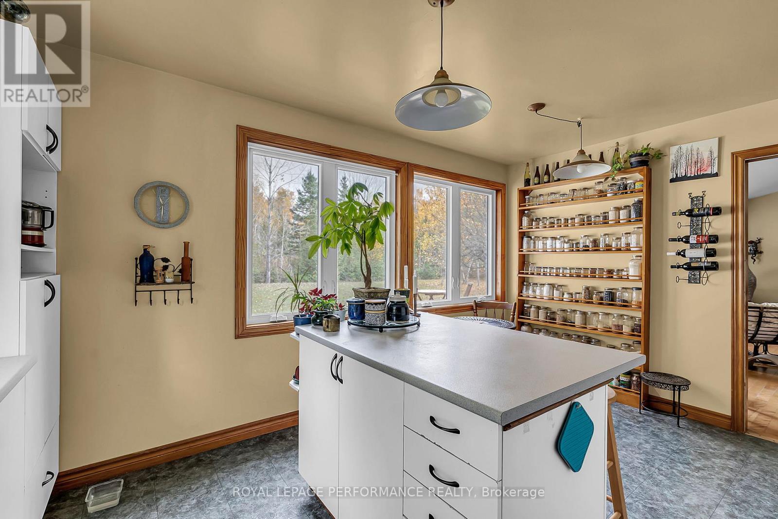 3781 Delorme Crescent, North Glengarry, Ontario  K0C 1A0 - Photo 18 - X12587158