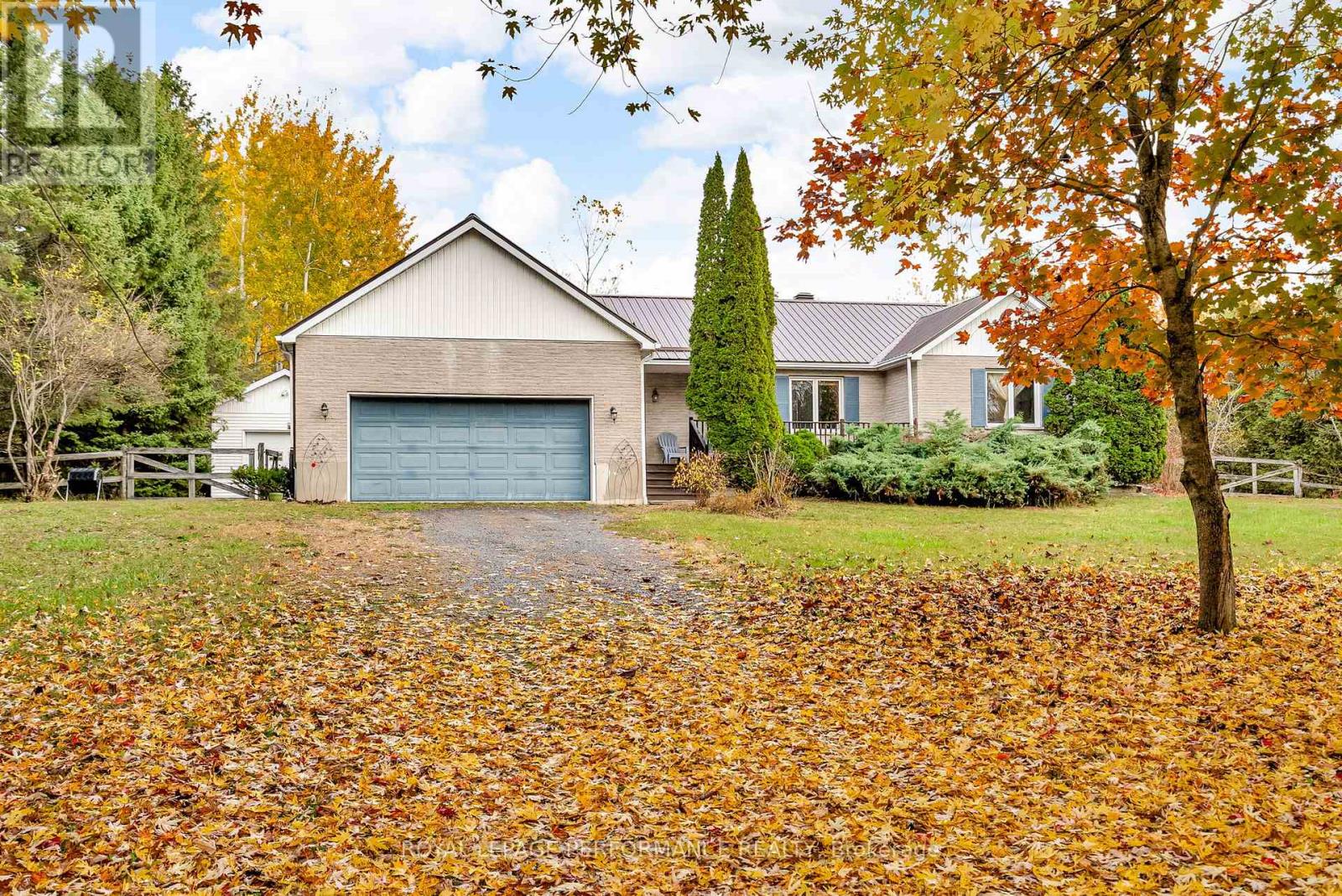 3781 Delorme Crescent, North Glengarry, Ontario  K0C 1A0 - Photo 3 - X12587158