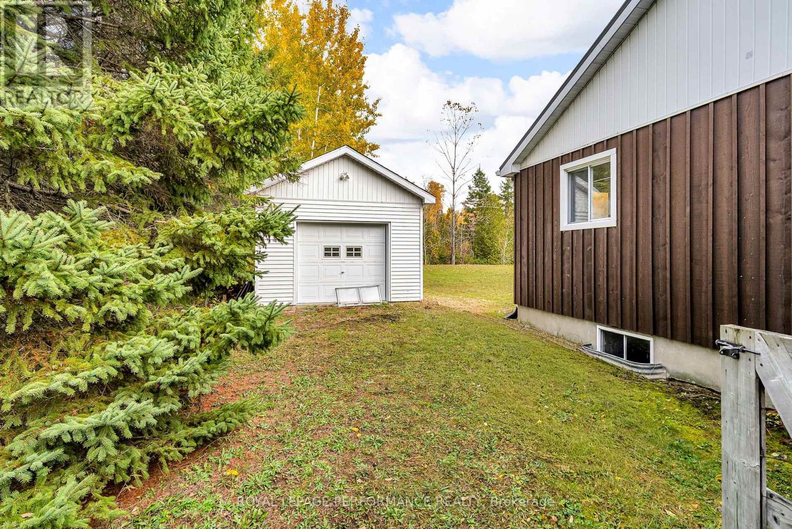 3781 Delorme Crescent, North Glengarry, Ontario  K0C 1A0 - Photo 33 - X12587158