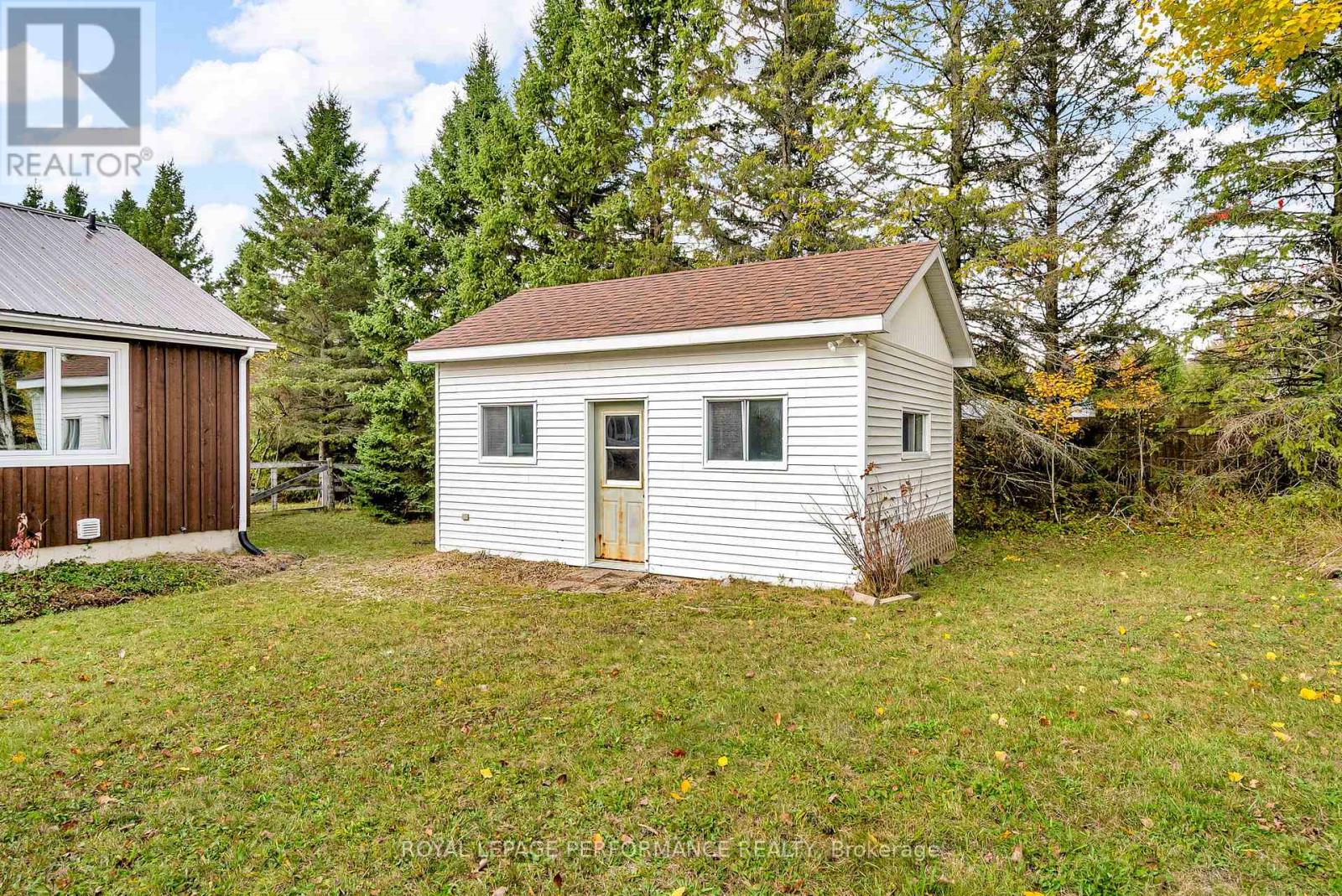 3781 Delorme Crescent, North Glengarry, Ontario  K0C 1A0 - Photo 35 - X12587158