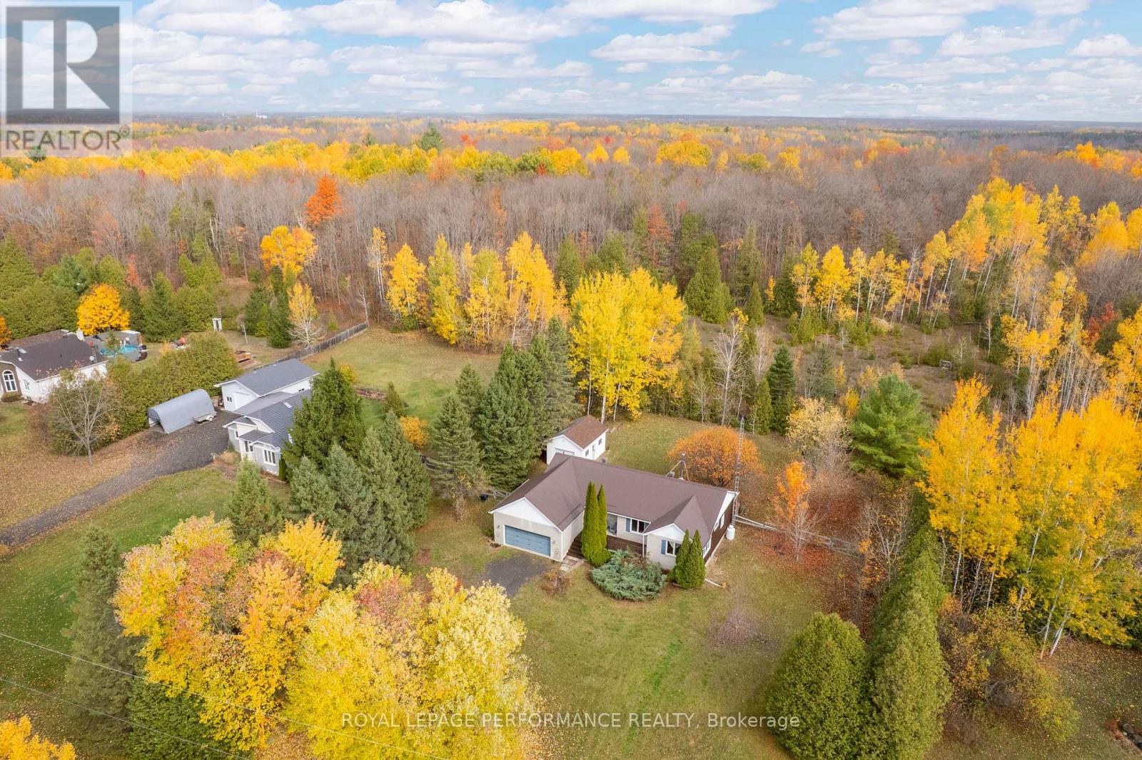 3781 Delorme Crescent, North Glengarry, Ontario  K0C 1A0 - Photo 43 - X12587158