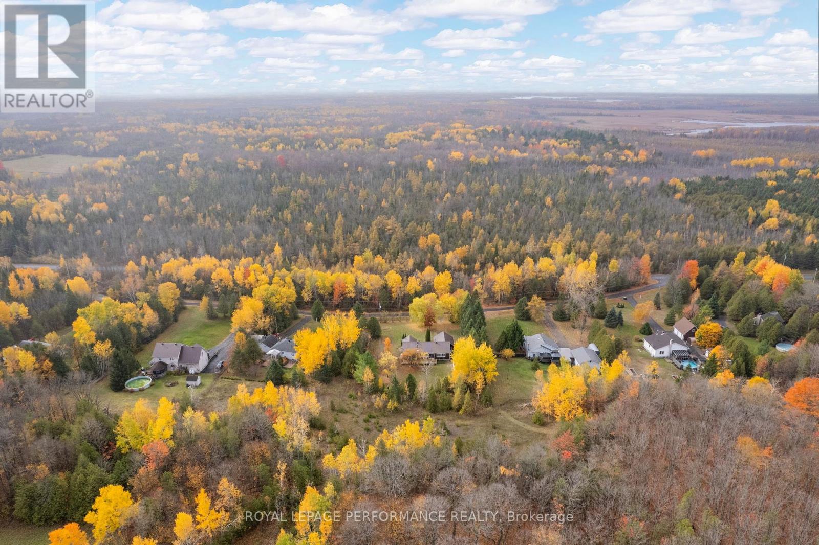 3781 Delorme Crescent, North Glengarry, Ontario  K0C 1A0 - Photo 46 - X12587158