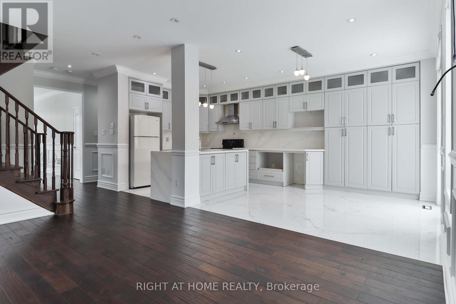 186 Cosgrove Drive, Oshawa, Ontario  L1L 0K5 - Photo 9 - E12584520