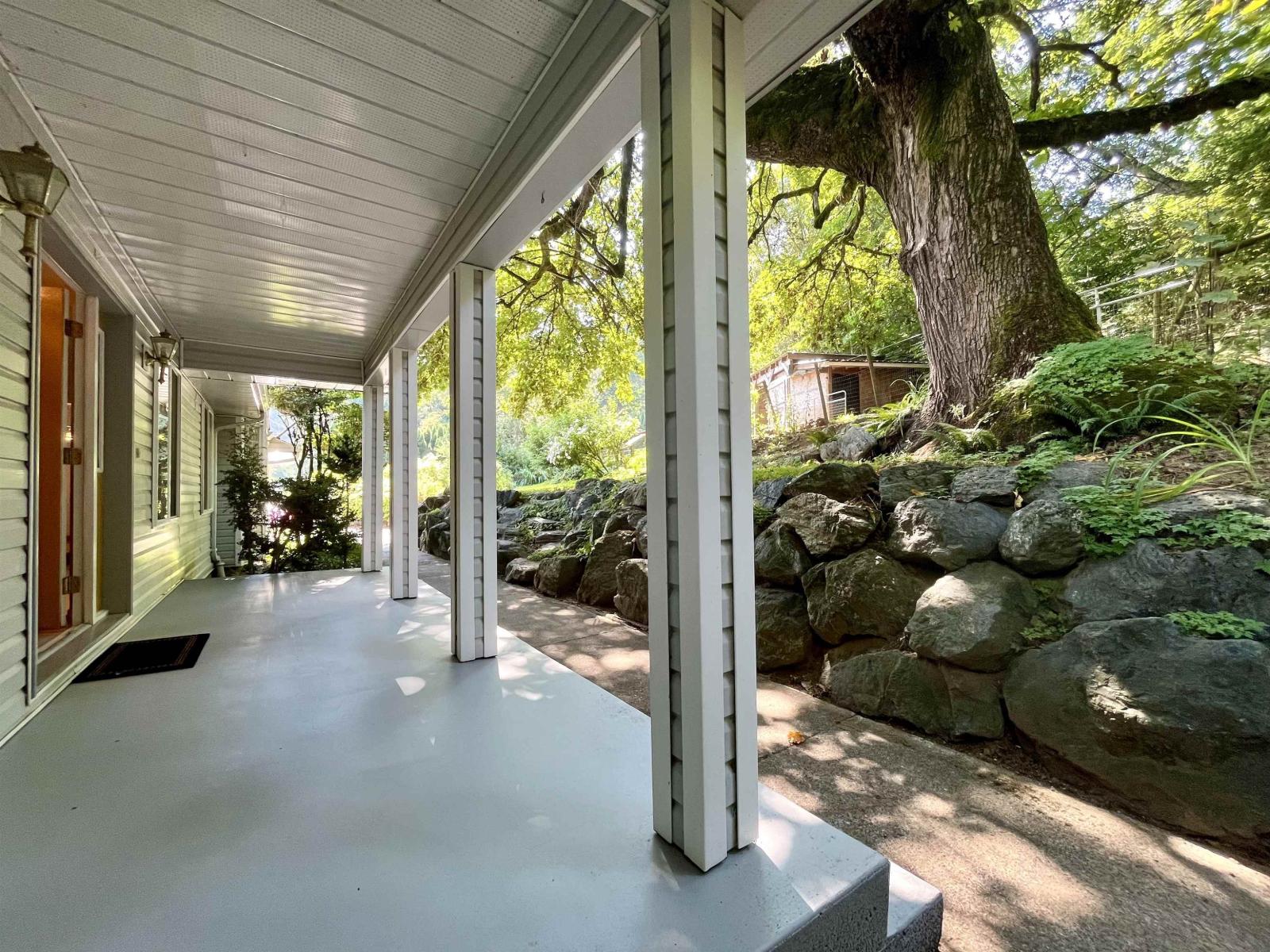 6080 Ross Road, Ryder Lake, Chilliwack, British Columbia  V2R 4S6 - Photo 3 - R3070612