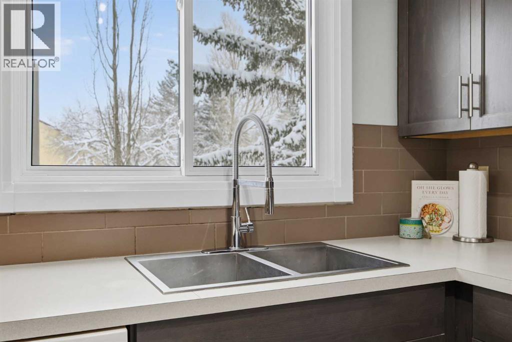 2, 3015 51 Street Sw, Calgary, Alberta  T3E 6N5 - Photo 6 - A2272709