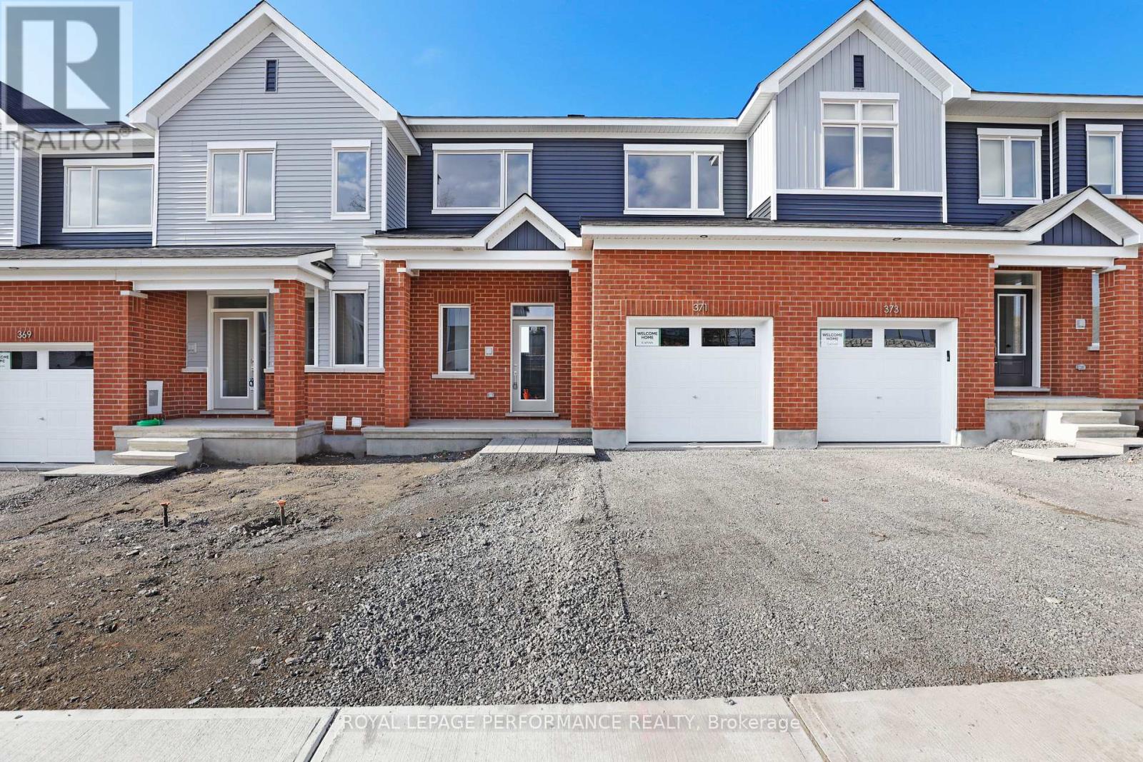 371 FALSETTO STREET, Ottawa, Ontario