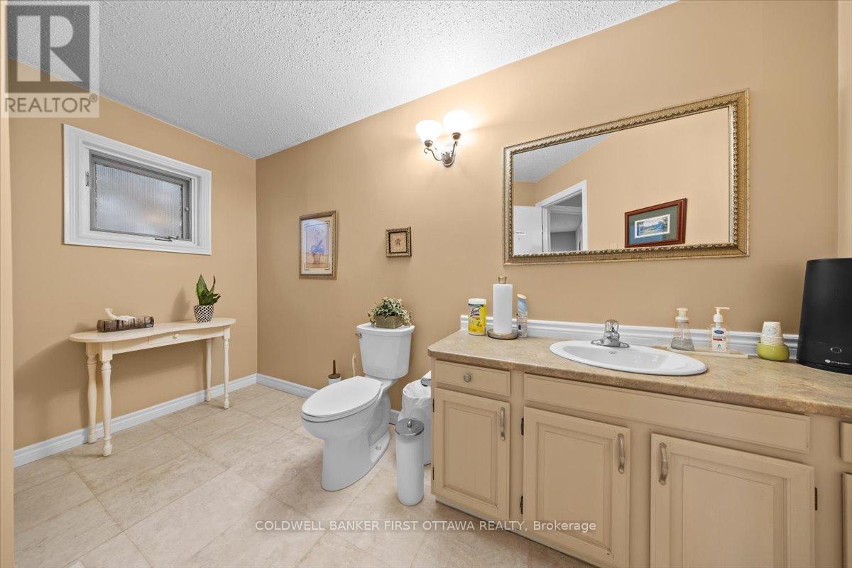 1083 Carp Road, Ottawa, Ontario K2S 1B9 - Photo 10 - X12587194