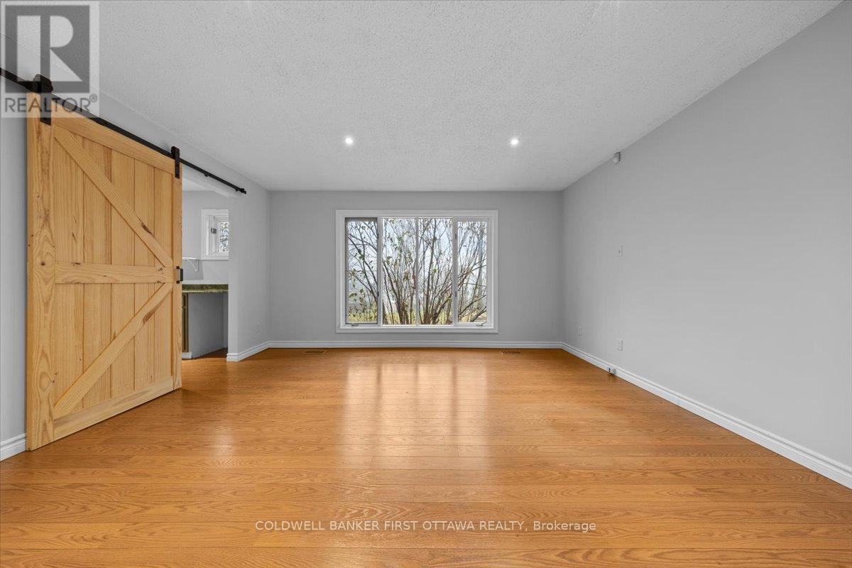1083 Carp Road, Ottawa, Ontario K2S 1B9 - Photo 13 - X12587194