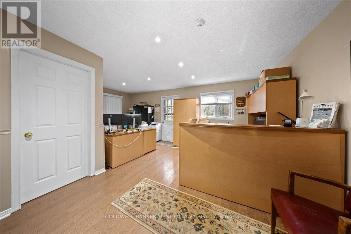 1083 Carp Road, Ottawa, Ontario K2S 1B9 - Photo 19 - X12587194