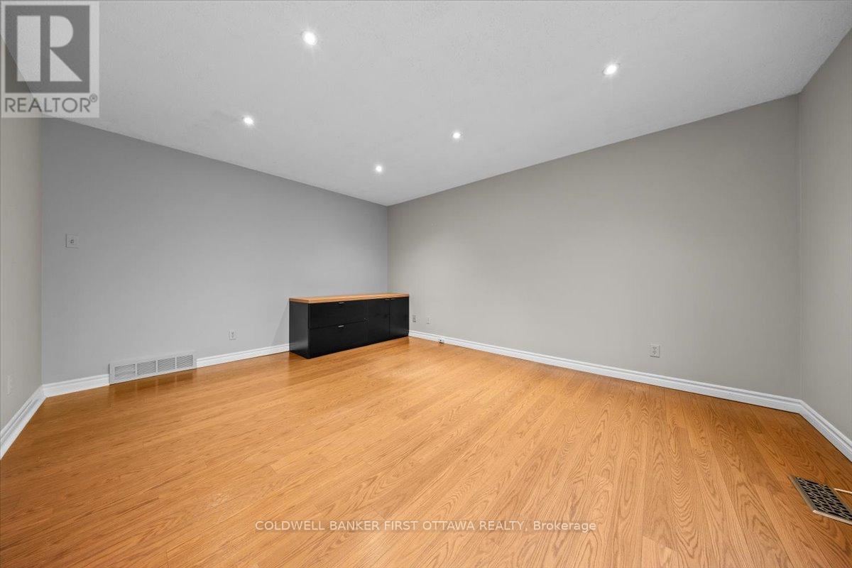 1083 Carp Road, Ottawa, Ontario K2S 1B9 - Photo 17 - X12587198