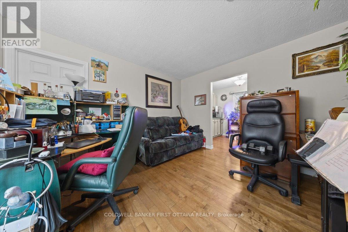 1083 Carp Road, Ottawa, Ontario K2S 1B9 - Photo 37 - X12587198