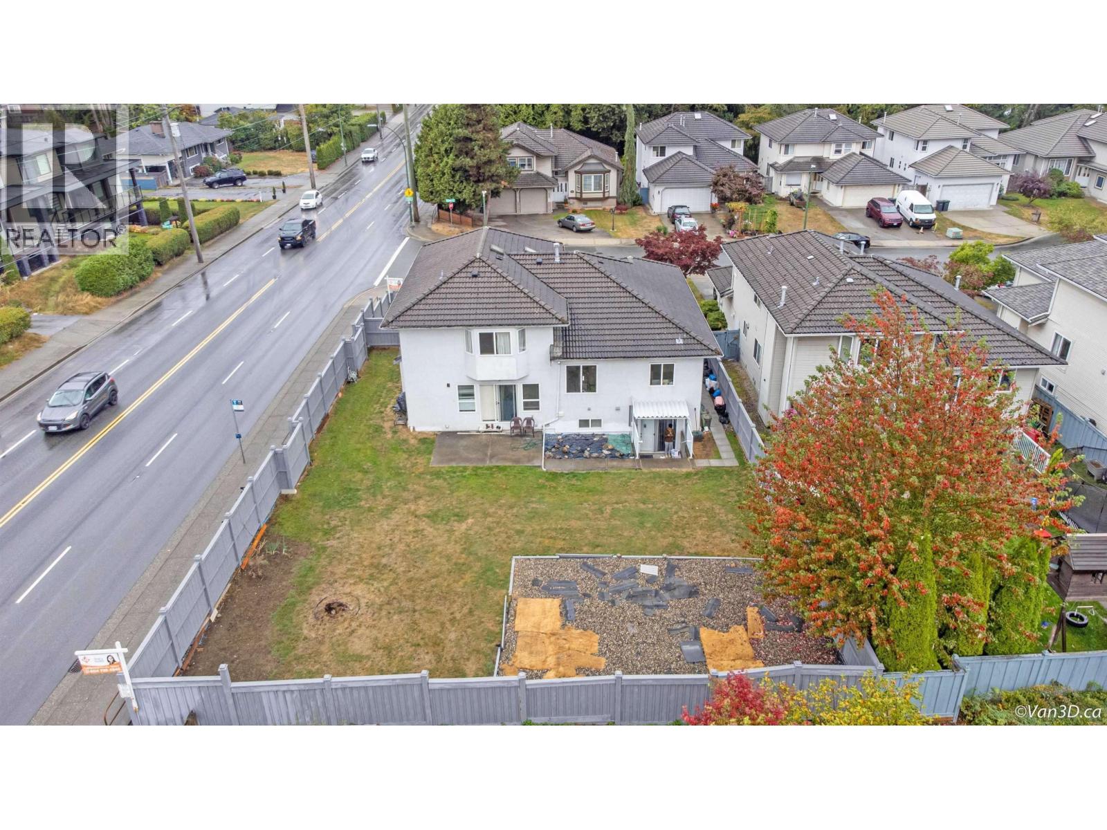 801 Fowler Court, Coquitlam, British Columbia  V3J 7X2 - Photo 4 - R3060219