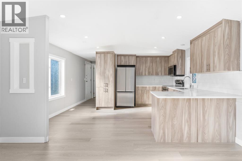 802, 1101 84 Street Ne, Calgary, Alberta  T2A 7X2 - Photo 4 - A2266266