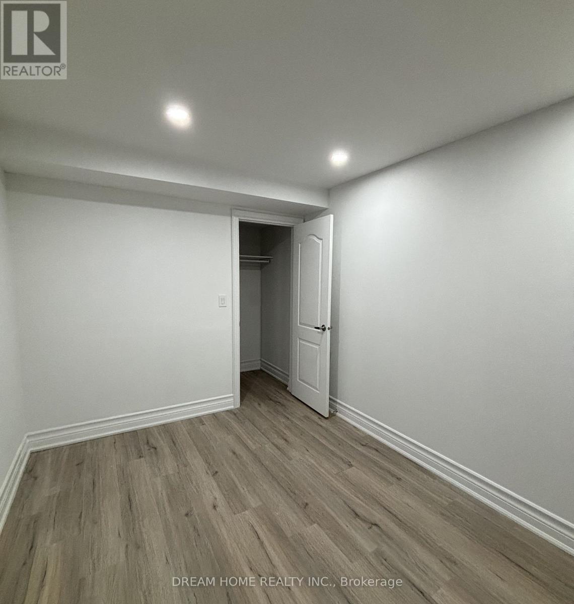 Bsmt - 9 Rusholme Drive E, Toronto, Ontario  M6J 3K1 - Photo 11 - C12587164