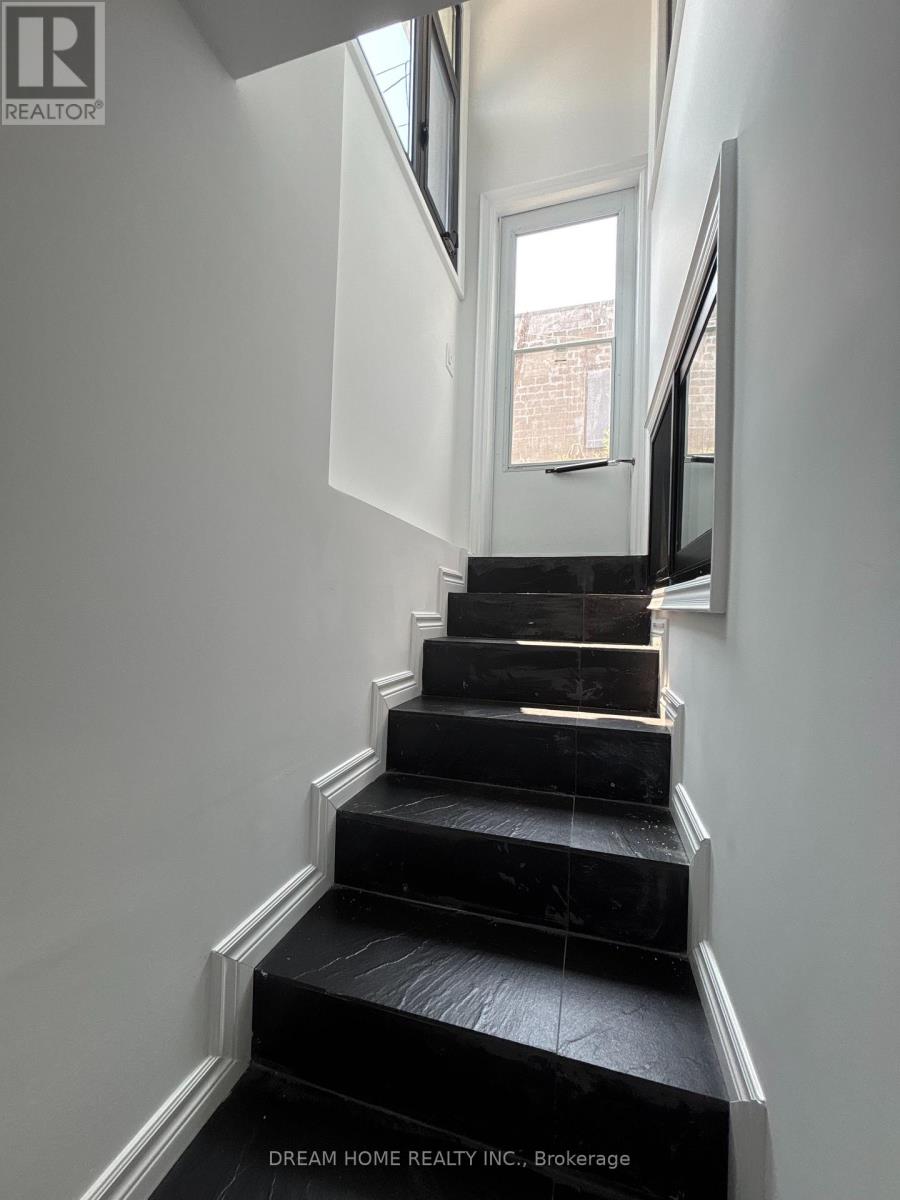 Bsmt - 9 Rusholme Drive E, Toronto, Ontario  M6J 3K1 - Photo 14 - C12587164