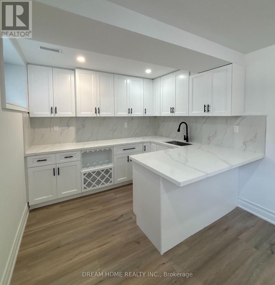 Bsmt - 9 Rusholme Drive E, Toronto, Ontario  M6J 3K1 - Photo 5 - C12587164