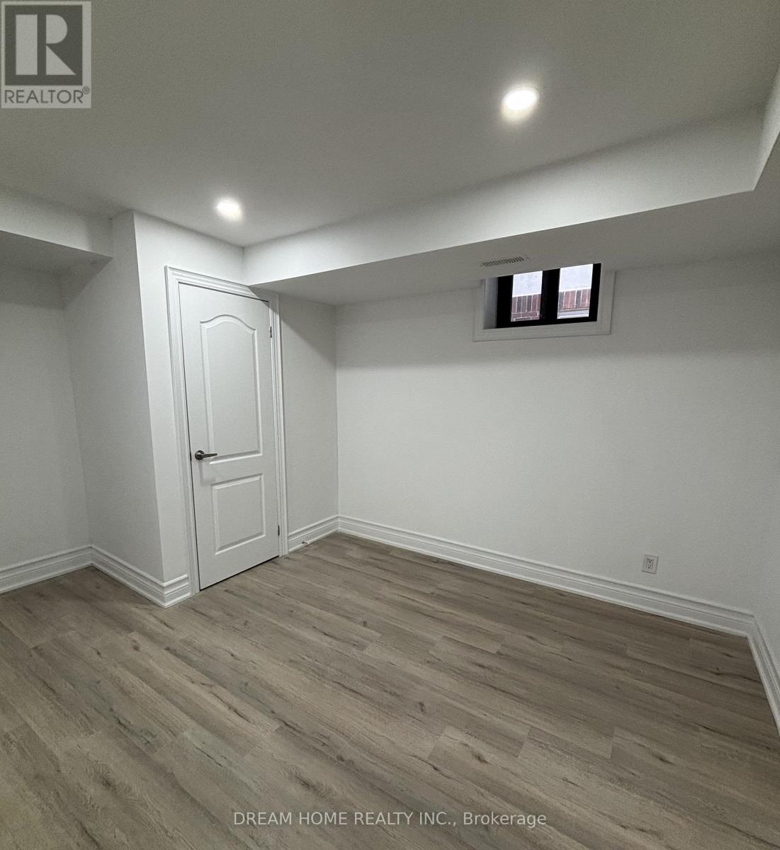 Bsmt - 9 Rusholme Drive E, Toronto, Ontario  M6J 3K1 - Photo 9 - C12587164