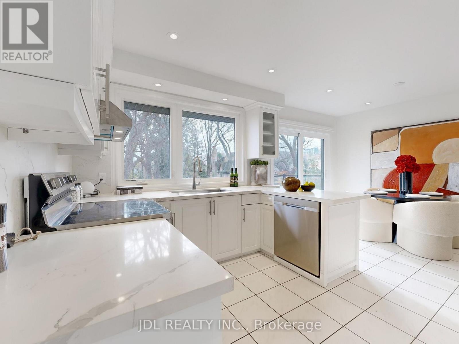 537 Blythwood Road, Toronto, Ontario  M4N 1B4 - Photo 9 - C12587182