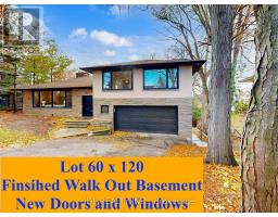537 BLYTHWOOD ROAD, Toronto, Ontario
