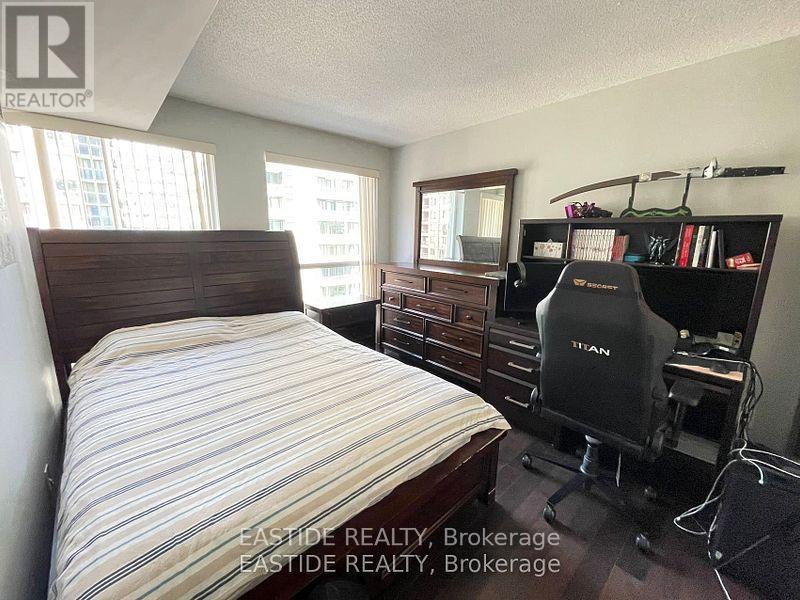 1409 - 763 Bay Street, Toronto, Ontario  M5G 2R3 - Photo 5 - C12587192