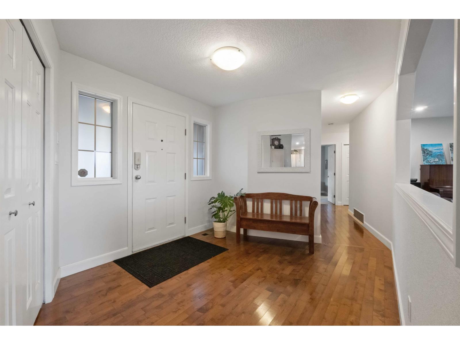 33539 Northview Place, Abbotsford, British Columbia  V2S 6P4 - Photo 4 - R3061714