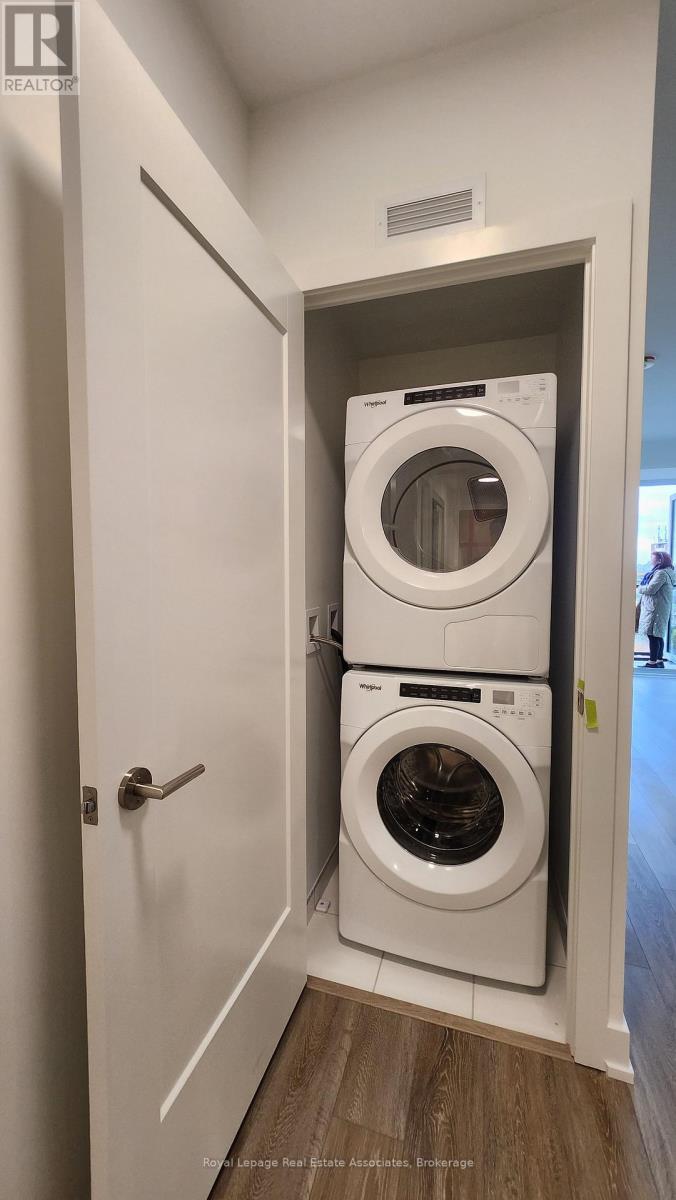 1002 - 60 Central Park Roadway, Toronto, Ontario M9A 3K1 - Photo 10 - W12587174