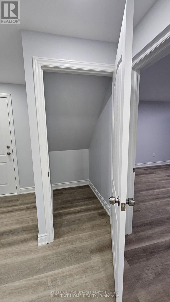 6 Marine Drive, Brampton, Ontario  L6R 2H6 - Photo 14 - W12587176