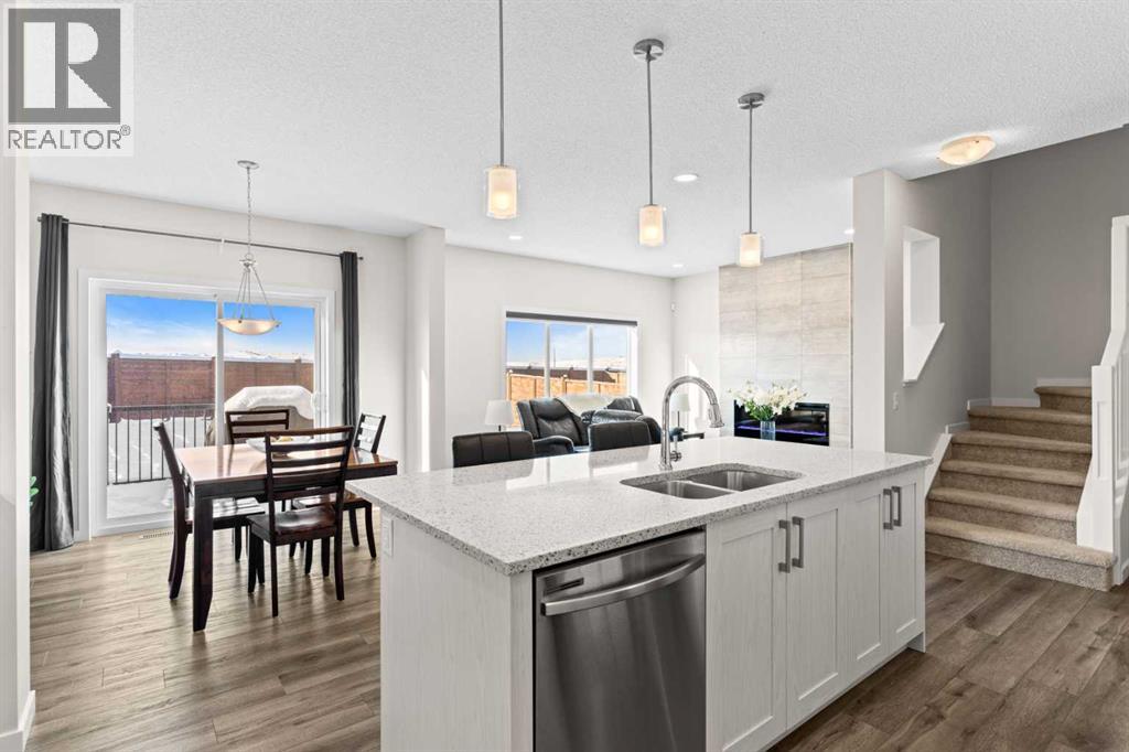 492 Chinook Gate Square Sw, Airdrie, Alberta  T4B 4W1 - Photo 10 - A2272245