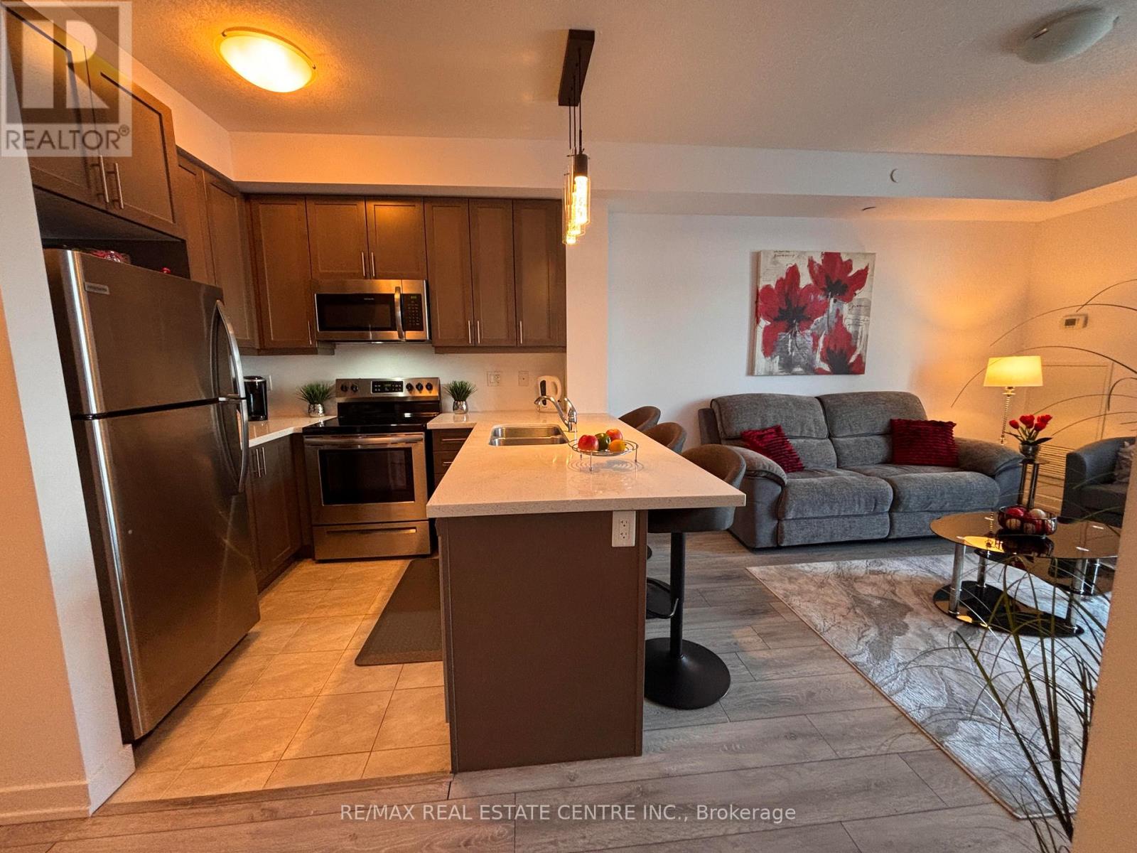 332 - 101 Shoreview Place, Hamilton, Ontario  L8E 0K3 - Photo 5 - X12579536