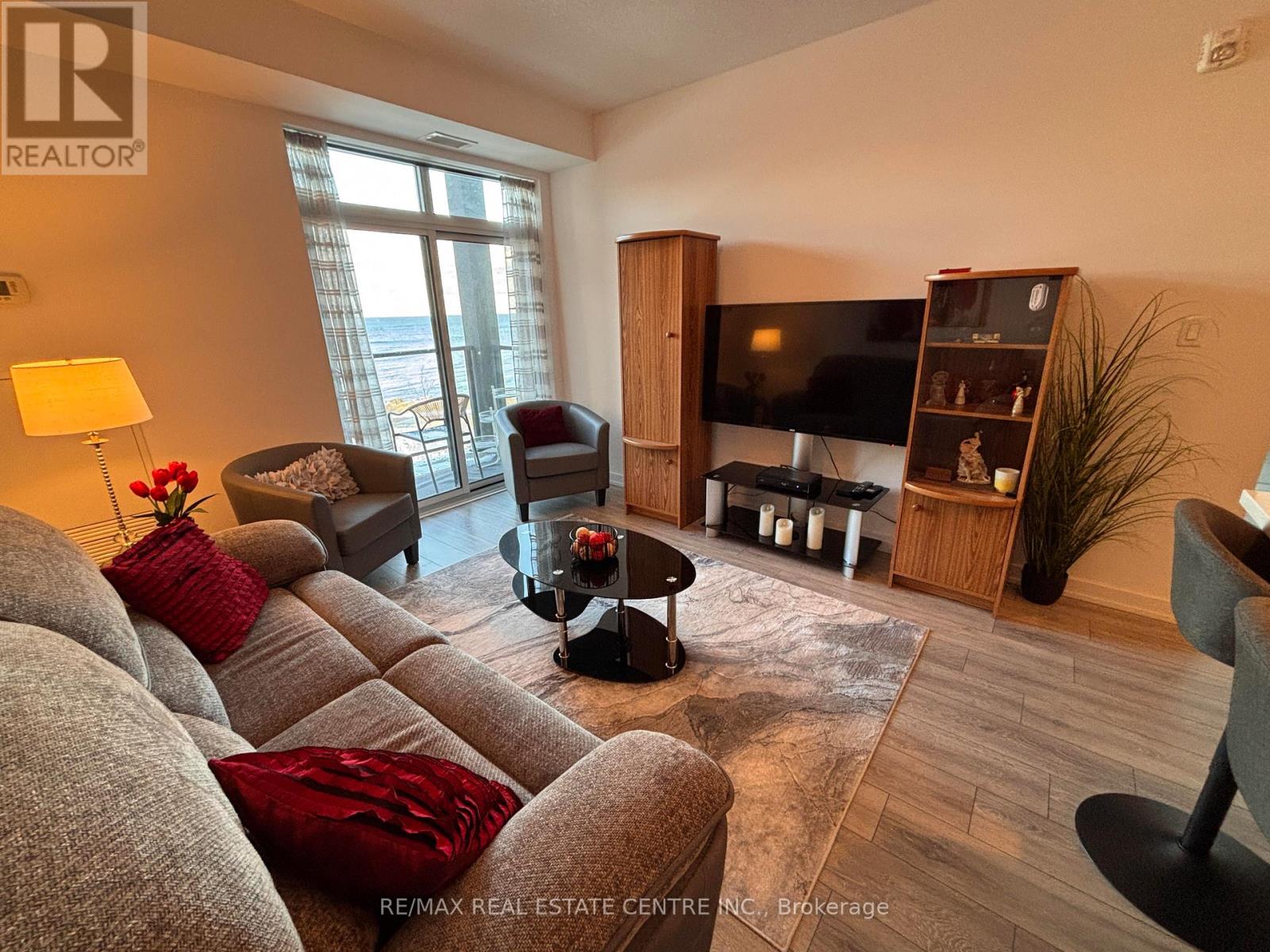 332 - 101 Shoreview Place, Hamilton, Ontario  L8E 0K3 - Photo 8 - X12579536