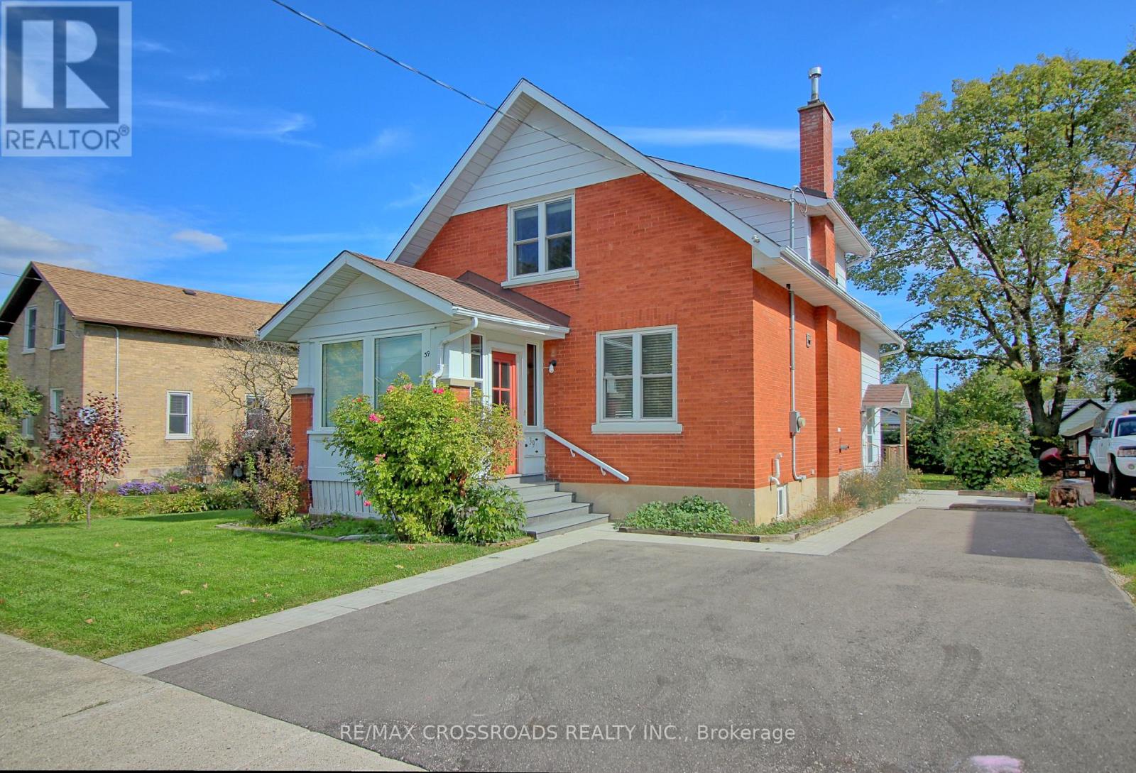 39 YOUNG STREET, Woolwich, Ontario