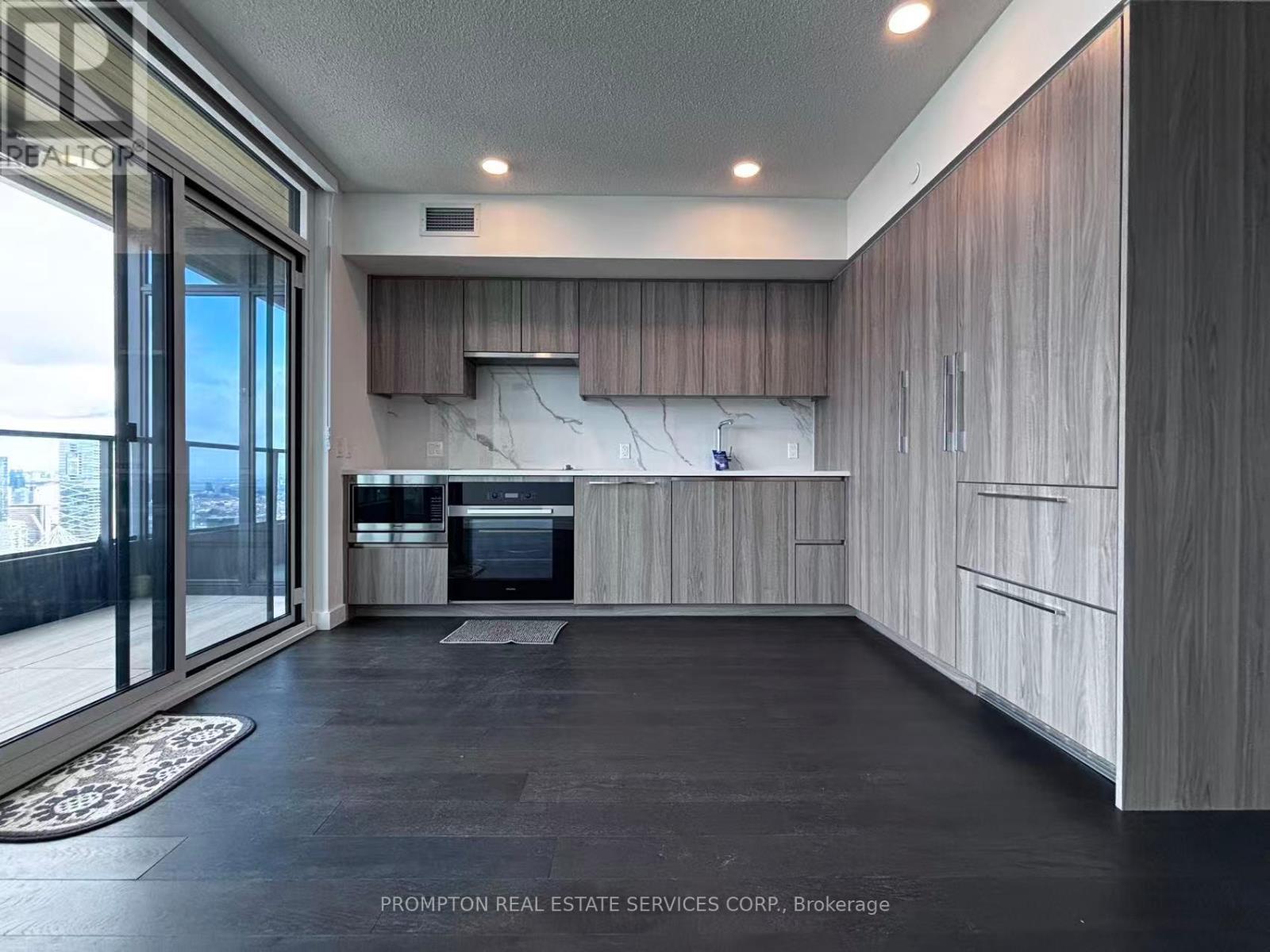 6501 - 1 Concord Cityplace Way, Toronto, Ontario M5V 0X3 - Photo 3 - C12587208