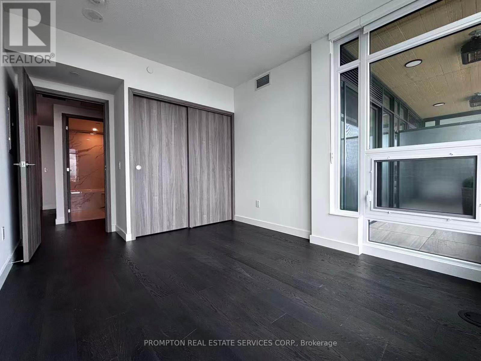 6501 - 1 Concord Cityplace Way, Toronto, Ontario M5V 0X3 - Photo 8 - C12587208