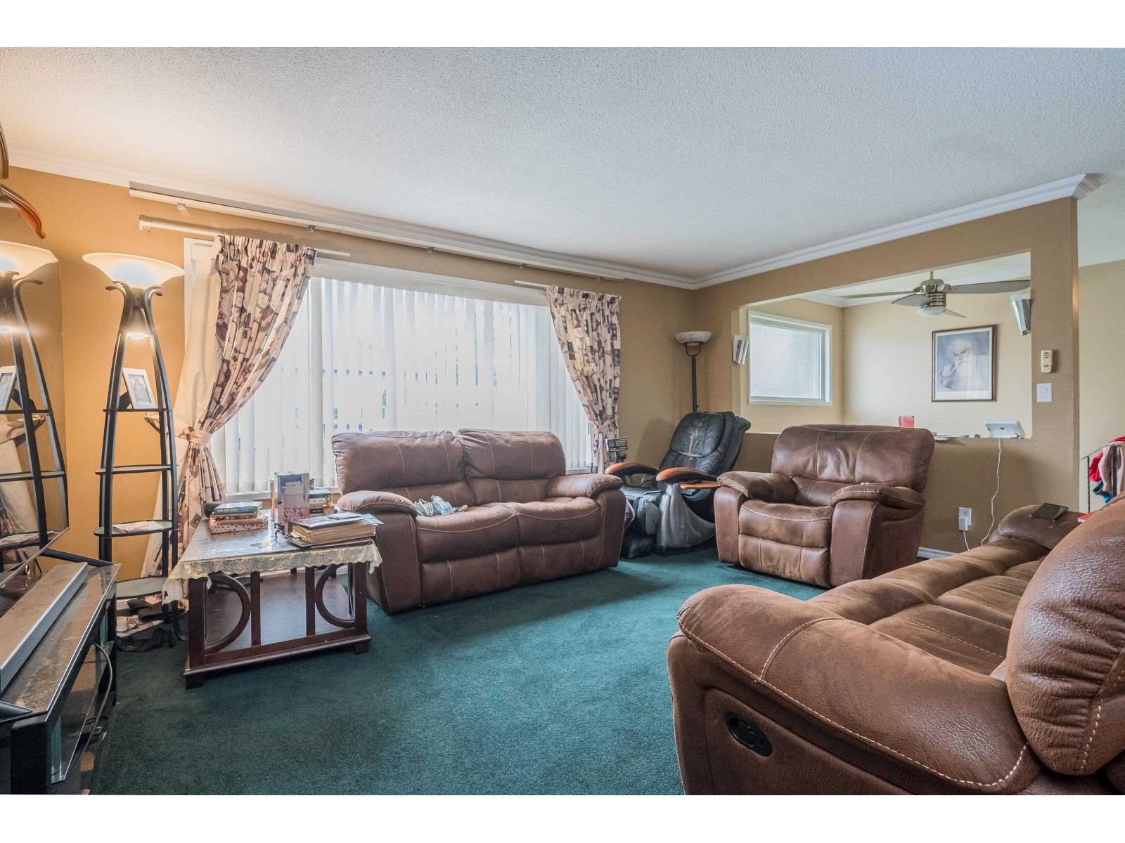 32076 Dormick Avenue, Abbotsford, British Columbia  V2T 1V4 - Photo 5 - R3070671