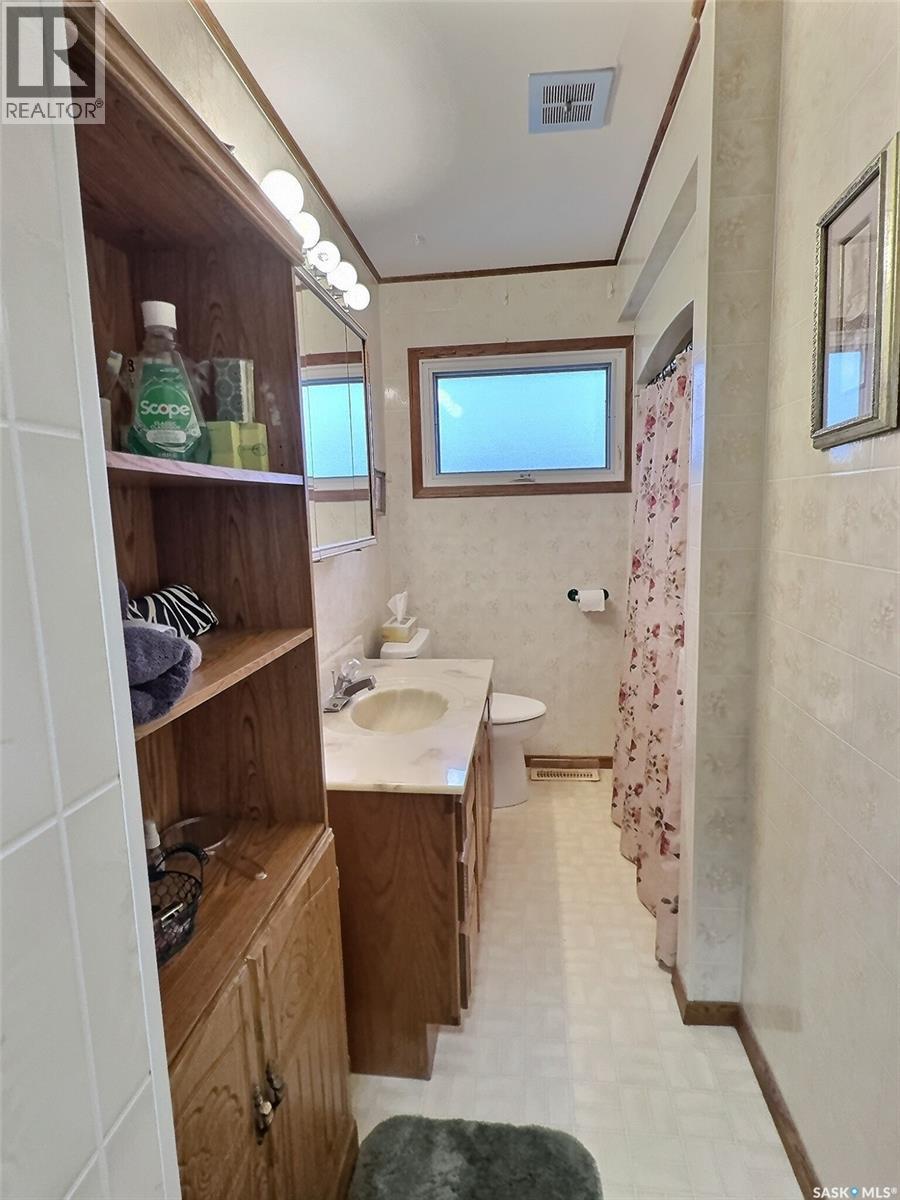 127 Mcdonald Road, Estevan, Saskatchewan  S4A 0B9 - Photo 13 - SK024914