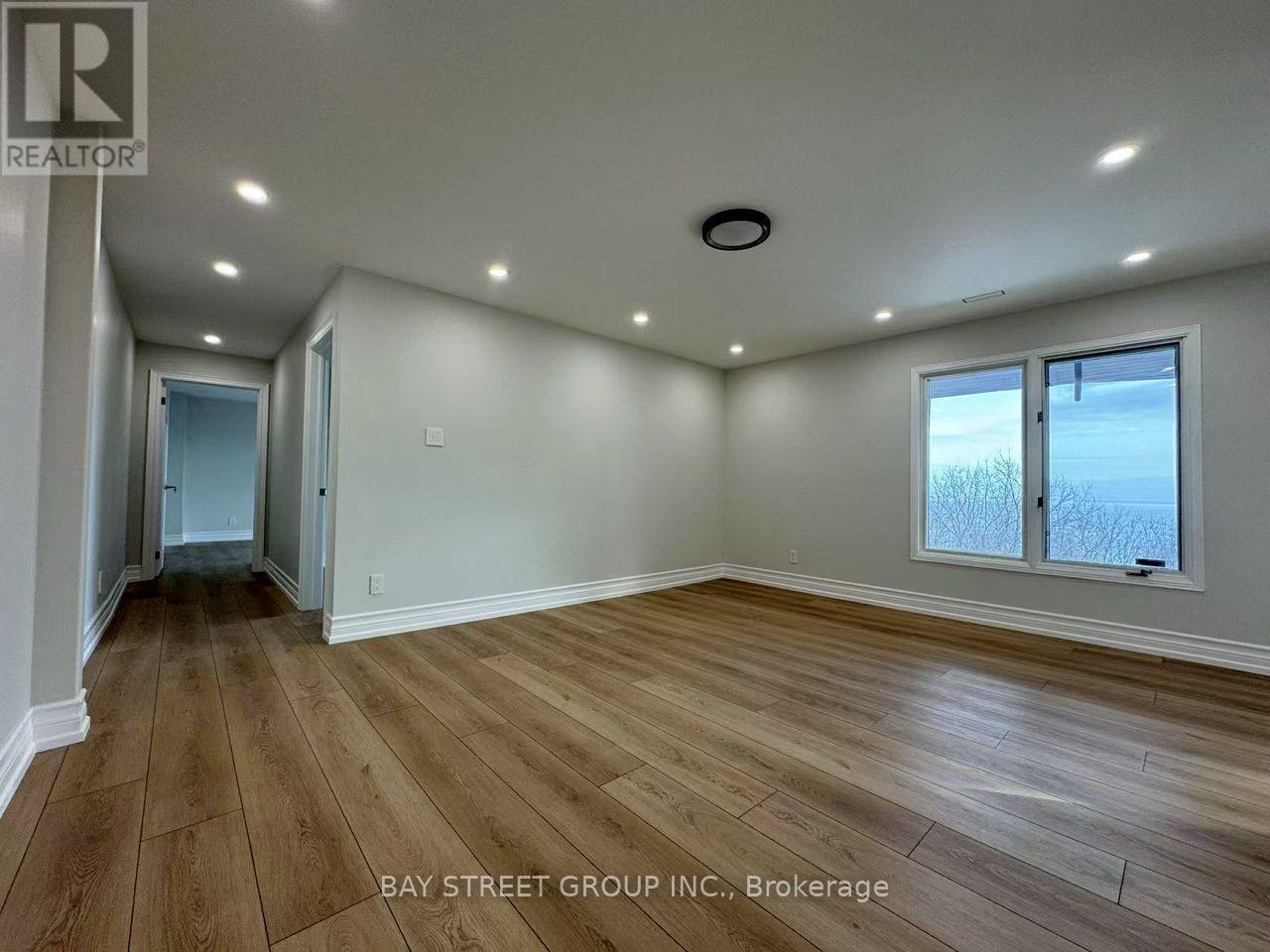 11 Redland Crescent W, Toronto, Ontario  M1M 1B4 - Photo 14 - E12587218